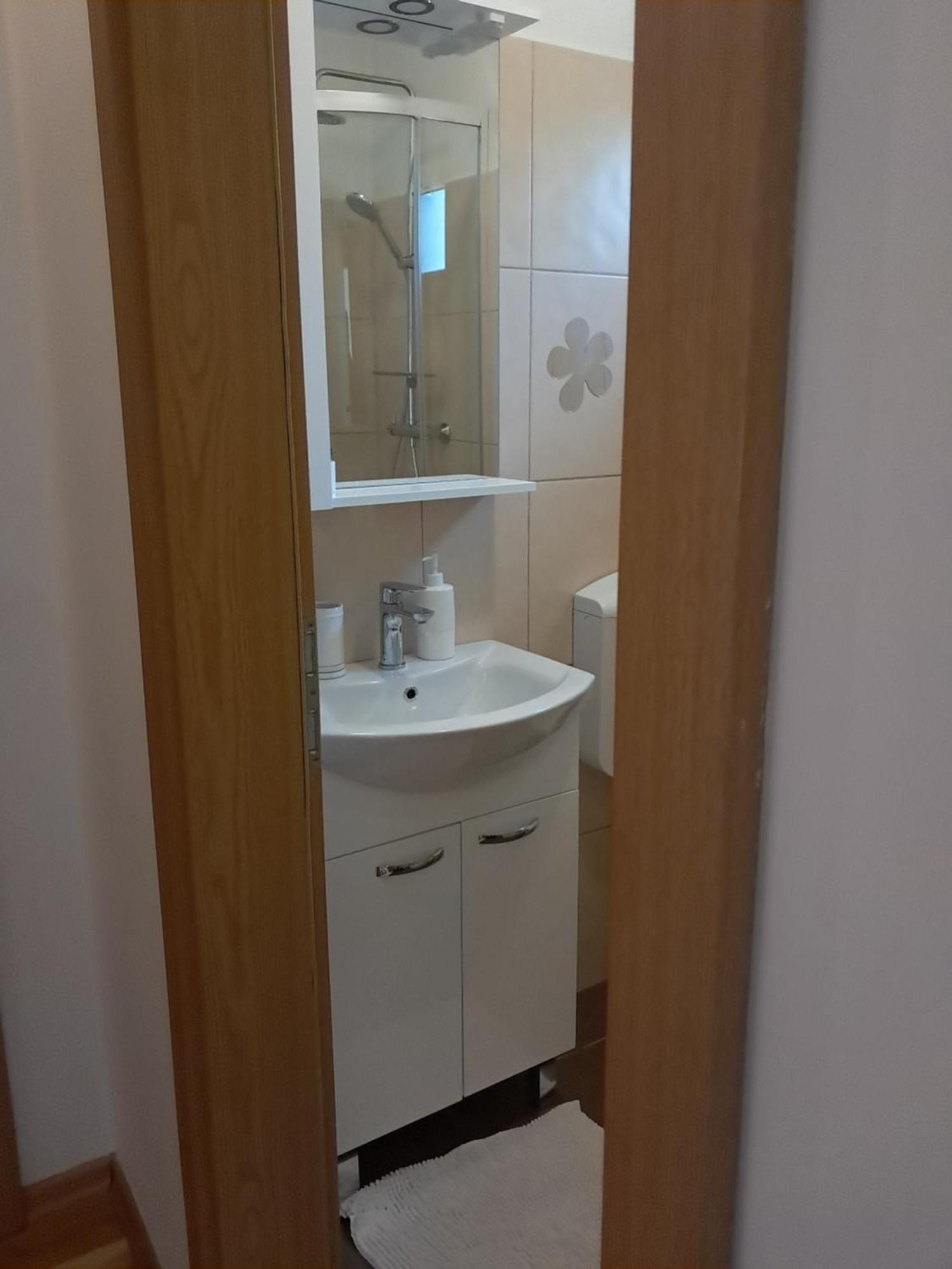 Big apartment with garden Solin Buitenkant foto